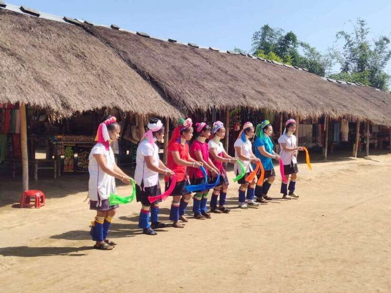 chiang-raiguided-highlights-full-day-tour-free-lunch-buffet