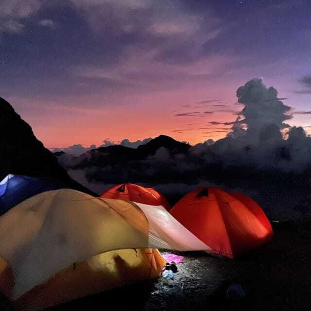 climb-to-senaru-crater-rim-and-second-summit
