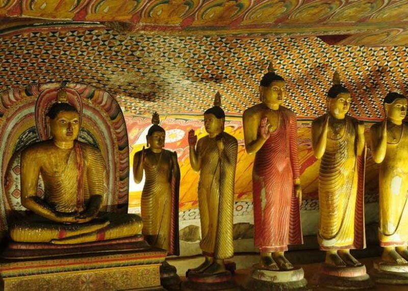 colombo-6-day-private-trip-culture-nature-wildlife-beach