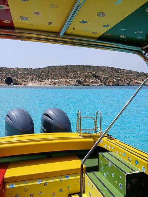 cominoblue-lagooncrystal-lagooncaves-private-boat-malta