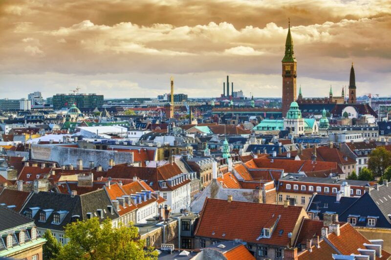 copenhagen-private-city-walking-tour-with-canal-tour-ticket