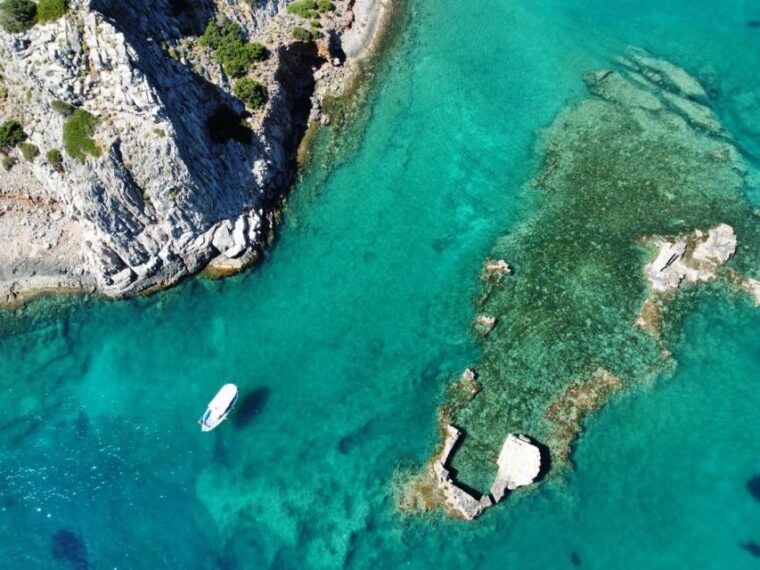crete-fishing-swimming-boat-cruise-with-lunch-drinks