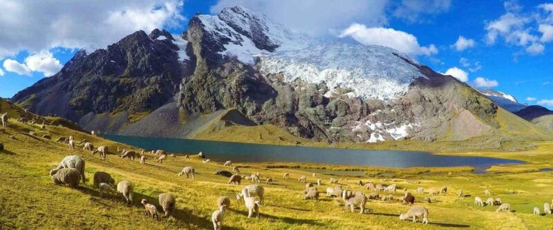 cusco-7-lake-ausangate-hike-with-hot-springs-and-lunch