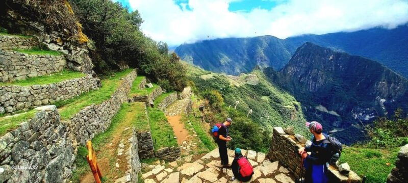 cusco-inca-trail-to-machupicchu-4-days-and-panoramic-train
