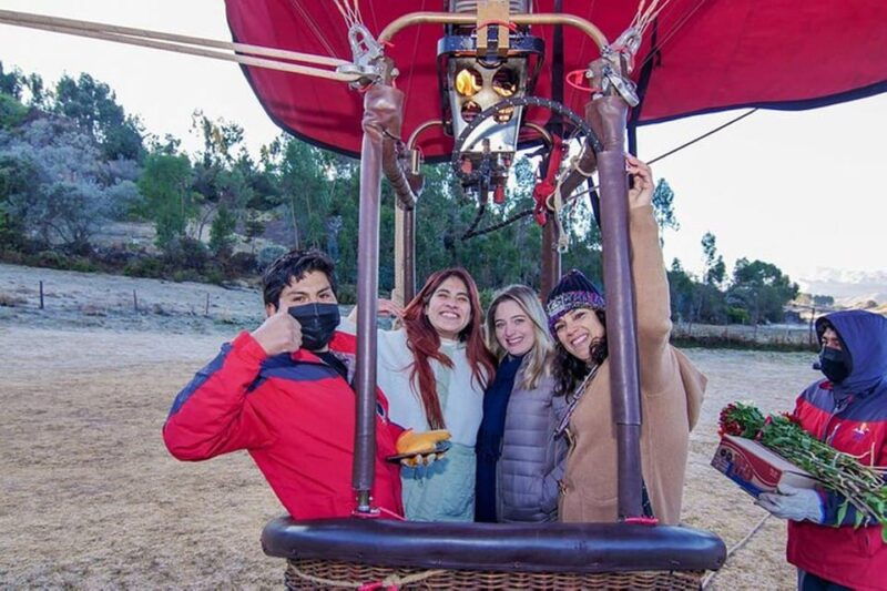 cusco-sunrise-in-hot-air-balloon-flight-over-cusco-canyon