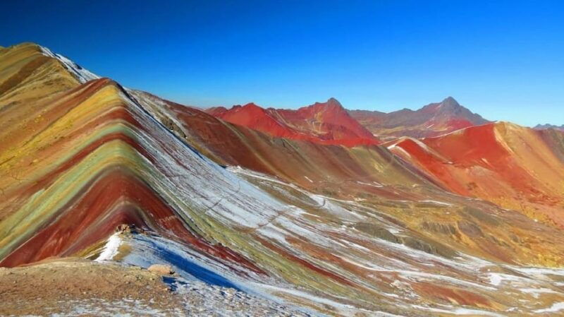 cusco-visit-rainbow-mountain-on-horseback-lunch