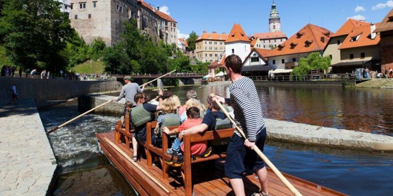 czech-krumlov-wooden-raft-river-cruise