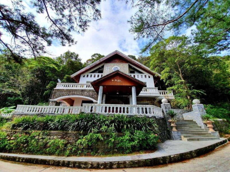 da-nang-bach-ma-national-park-trek-and-beach-retreat