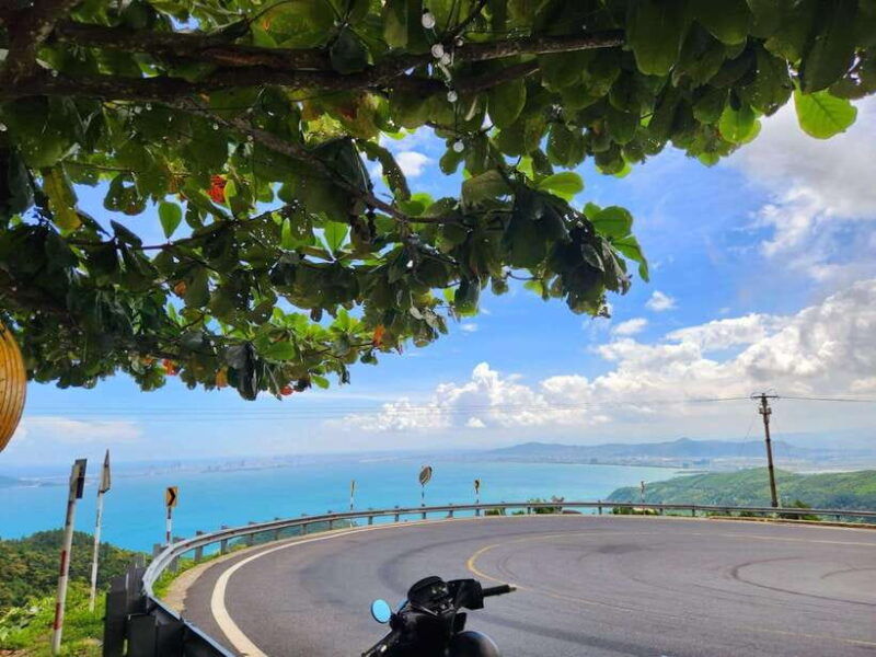 da-nang-city-countryside-son-tra-peninsula-hai-van-pass-tour