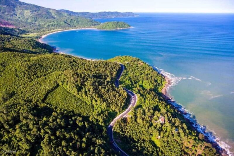 da-nang-explore-hai-van-pass-by-us-army-jeep