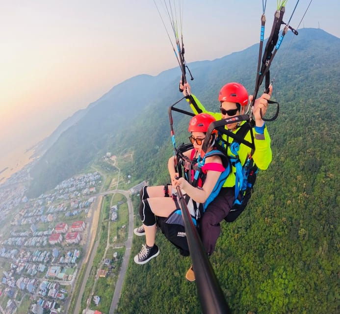 da-nang-highlights-paragliding-experience