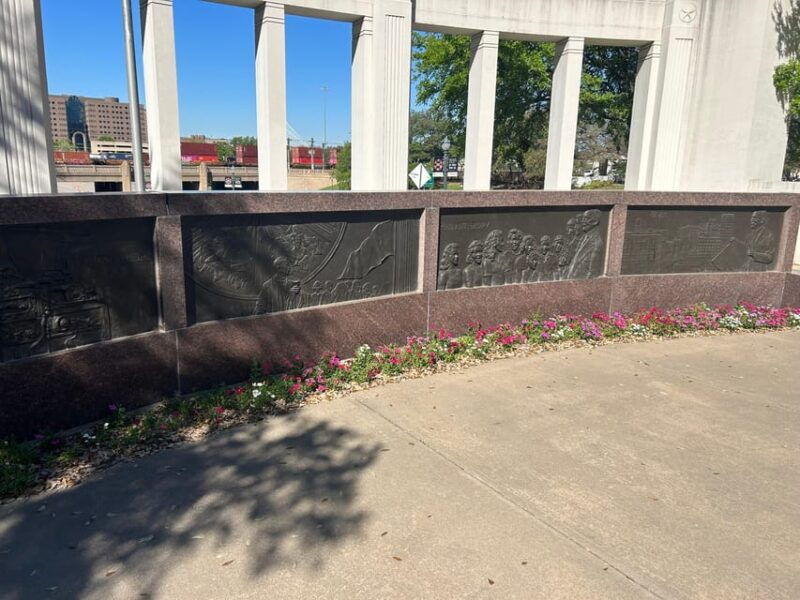 dallas-guided-sightseeing-tour-in-a-comfortable-vehicle