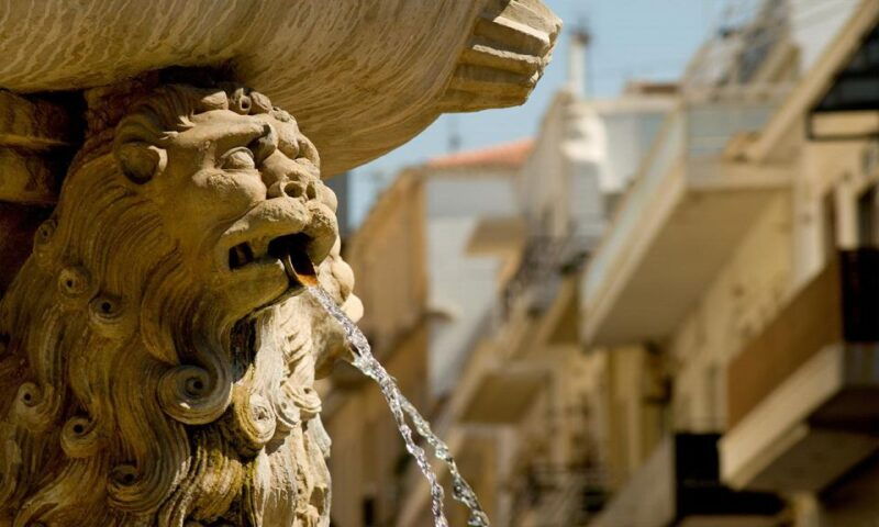 day-trip-to-heraklion-city-center-market-cretaquarium