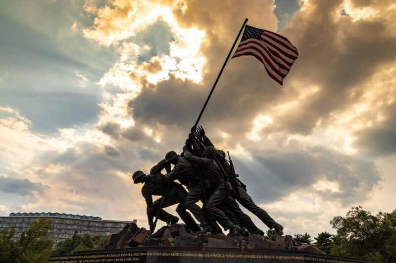 dc-monuments-memorials-sunset-tour-by-open-top-bus