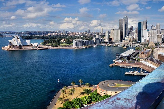 Departure Transfer: Sydney to Sydney Airport SYD in Luxury Van - Practical Tips for Travelers