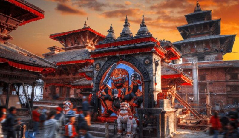 discovering-kathmandu-full-day-city-highlights-bus-tour