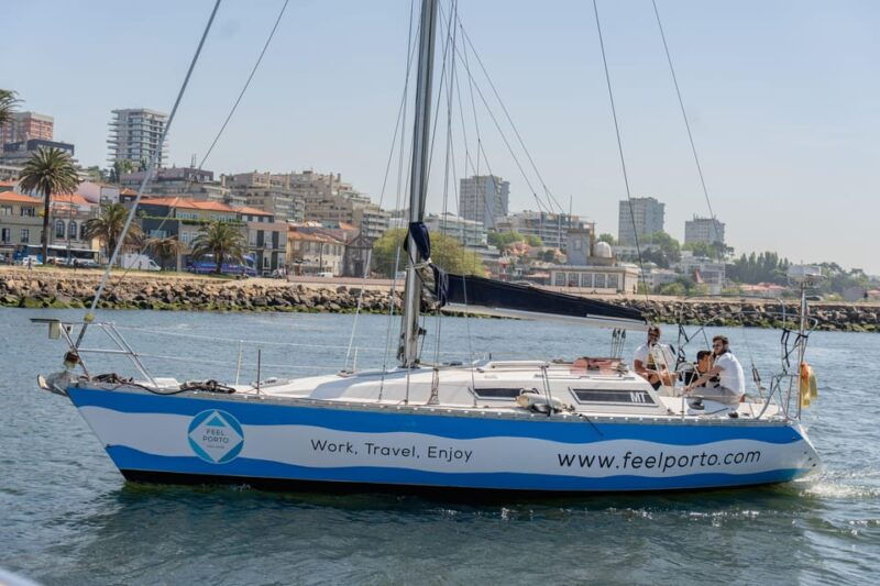 douro-river-cruise-with-cheese-tonic-porto-in-a-sailboat