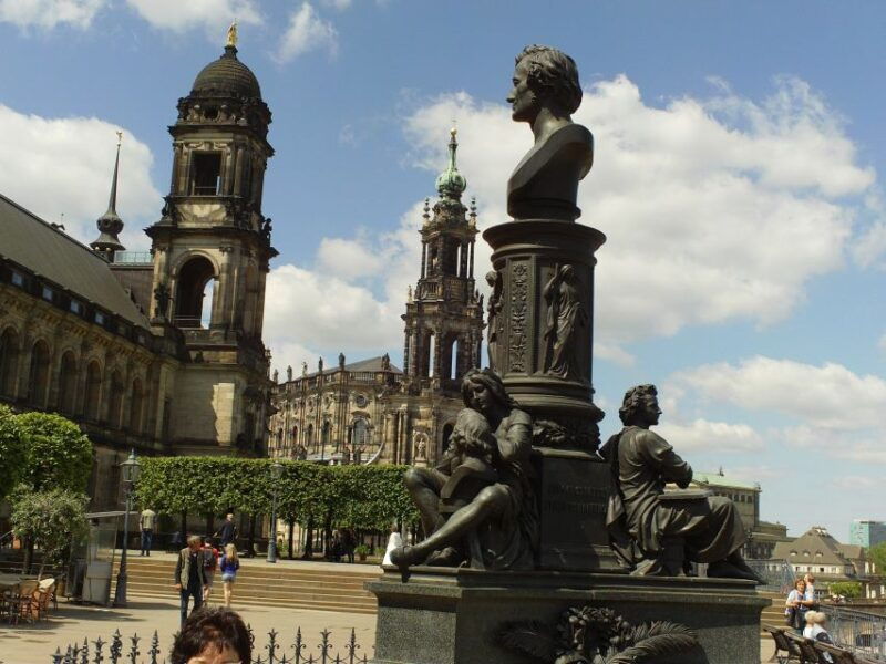 dresden-complete-walking-tour-with-frauenkirche-visit