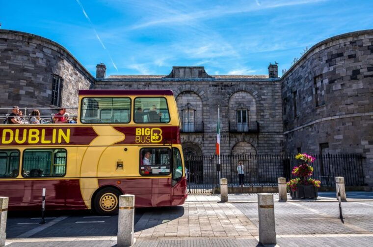 dublin-jameson-whiskey-distillery-hop-on-hop-off-bus-tour