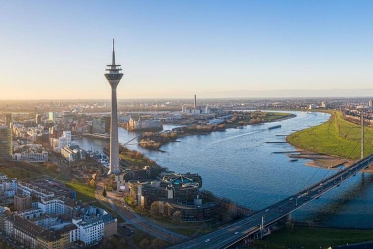 dusseldorf-highlights-walking-tour-with-a-guide