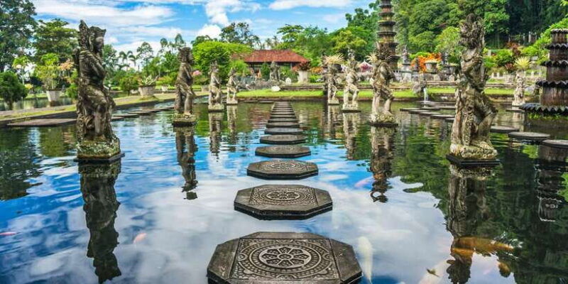 east-bali-lempuyang-temple-tirta-gangga-and-taman-ujung