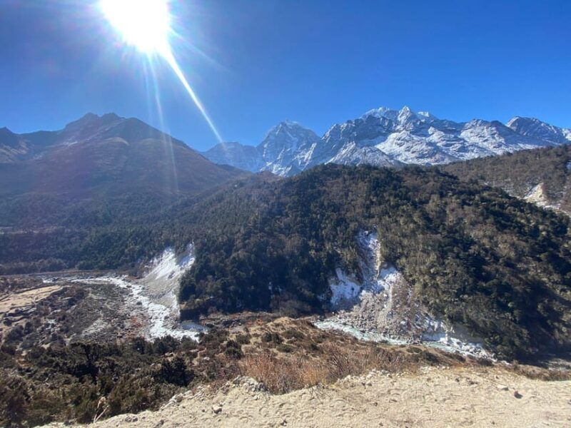 everest-base-camp-helicopter-tour-with-landing-3