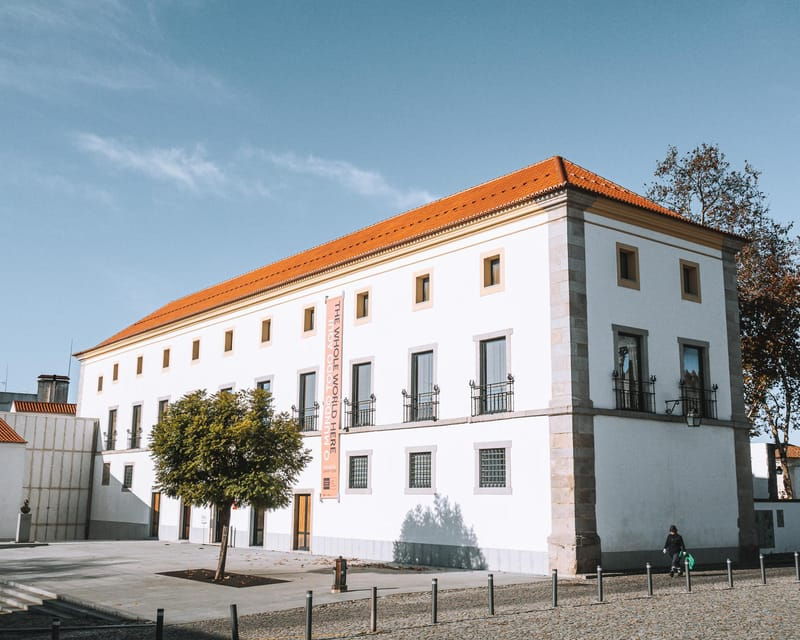 evora-flexible-walking-tour-in-historic-center