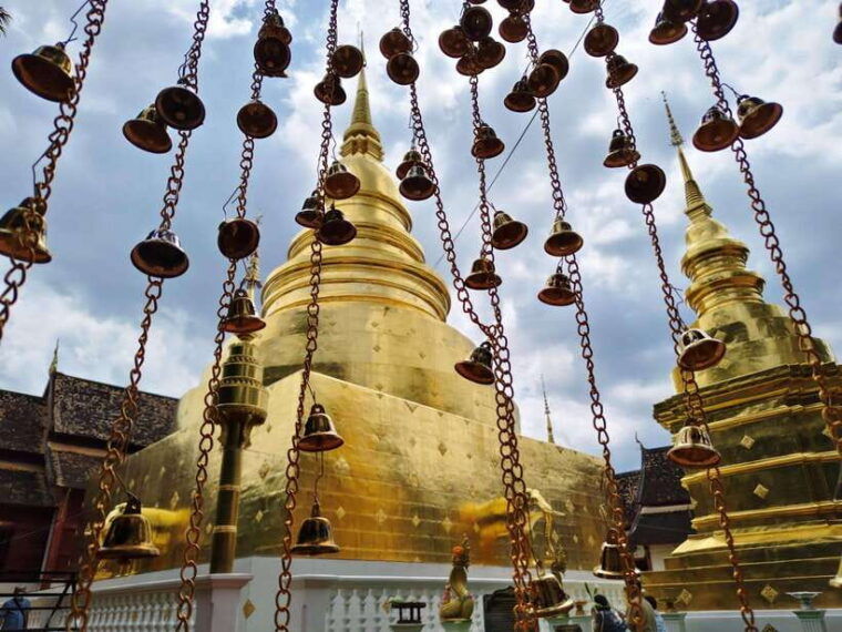 ex-monk-city-temples-walking-tour-3-5-hours-1-7-km