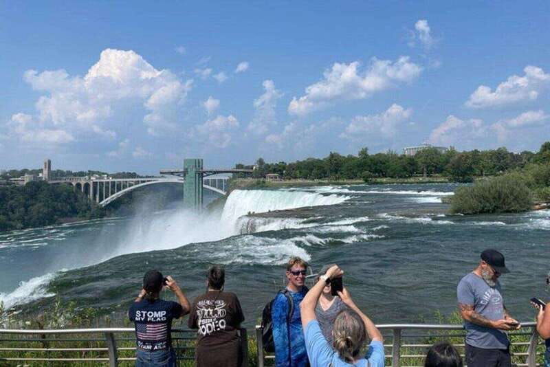 exclusive-early-access-maid-of-the-mist-cave-of-winds-2