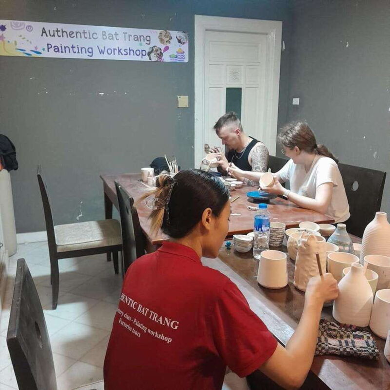 experience-the-art-of-ceramic-painting-hanois-old-quarter