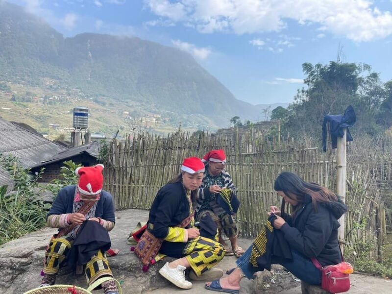 explore-the-real-of-local-life-in-sapa-2d1n