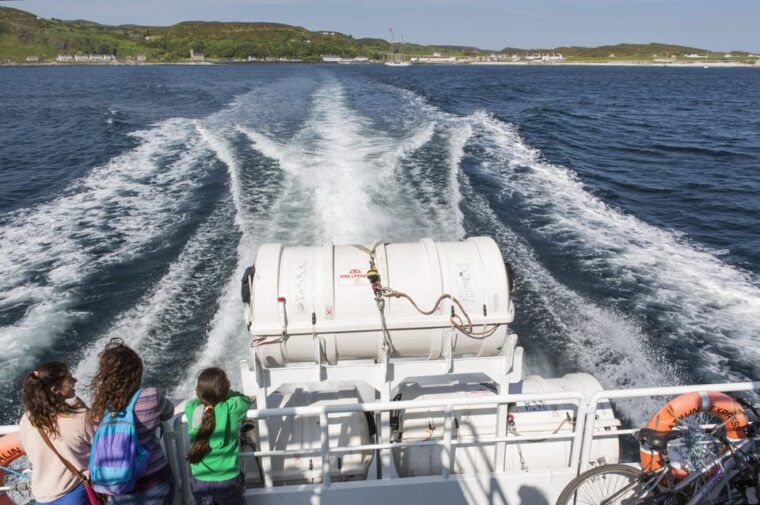 fastnet-rock-lighthouse-direct-boat-tour-baltimore-guided