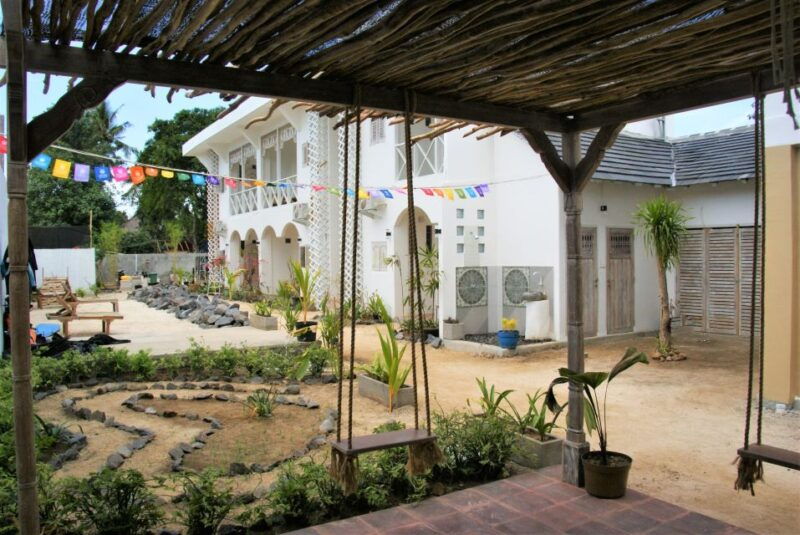 from-bali-4-day-surf-and-yoga-retreat-in-nusa-lembongan