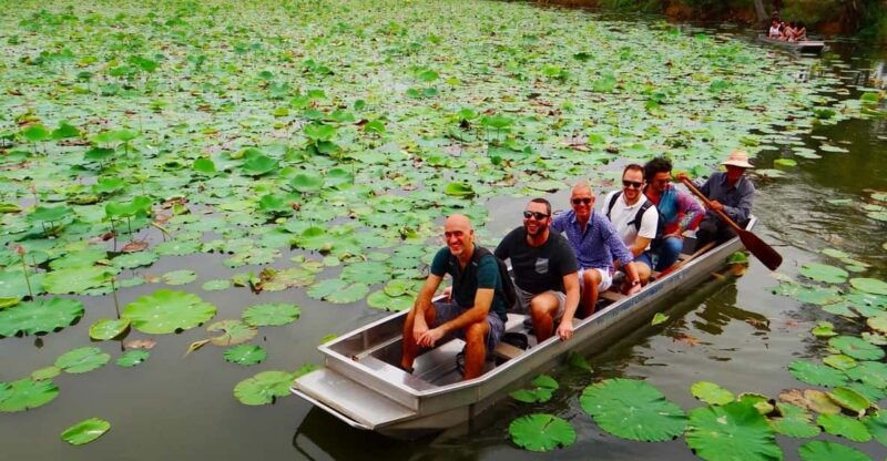 from-bangkok-mahasawat-canal-and-organic-fruit-farm-tour