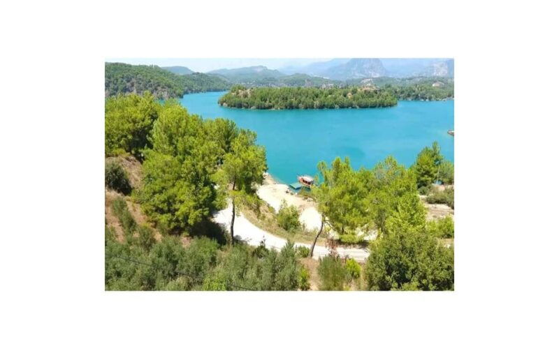 from-belek-jeep-safari-and-lake-boat-tour-in-city-of-side