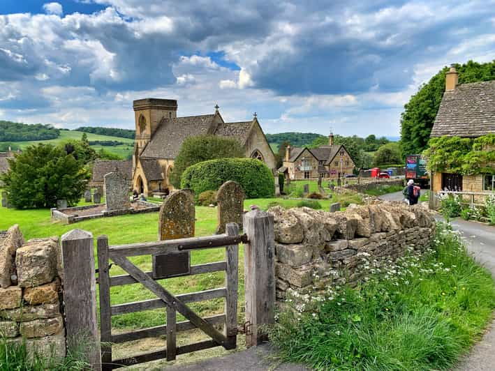 from-cambridge-guided-day-trip-to-stratford-the-cotswolds