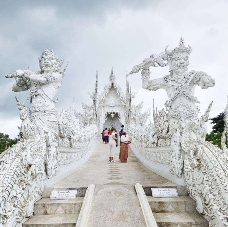 from-chiang-mai-chiang-rai-temples-and-golden-triangle-tour