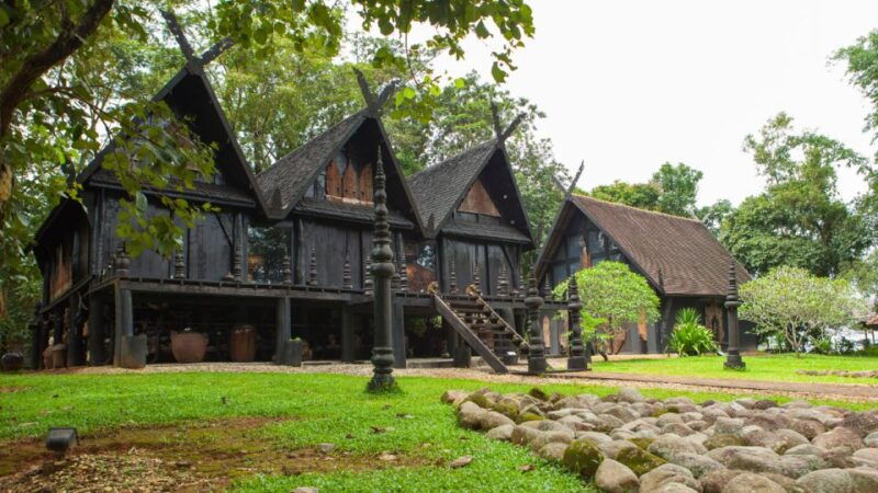 from-chiang-mai-white-temple-blue-temple-black-house
