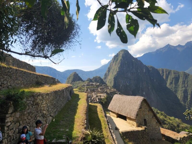 from-cusco-machupicchu-full-day-tour-with-expedition-train