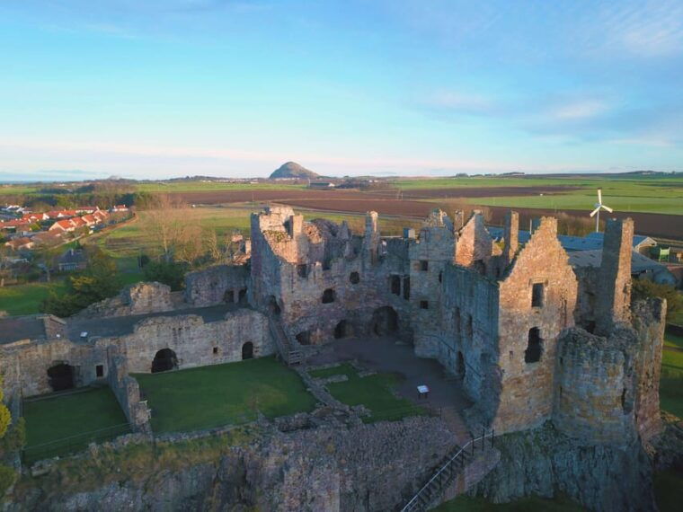 from-edinburgh-east-lothian-sands-castles-day-trip