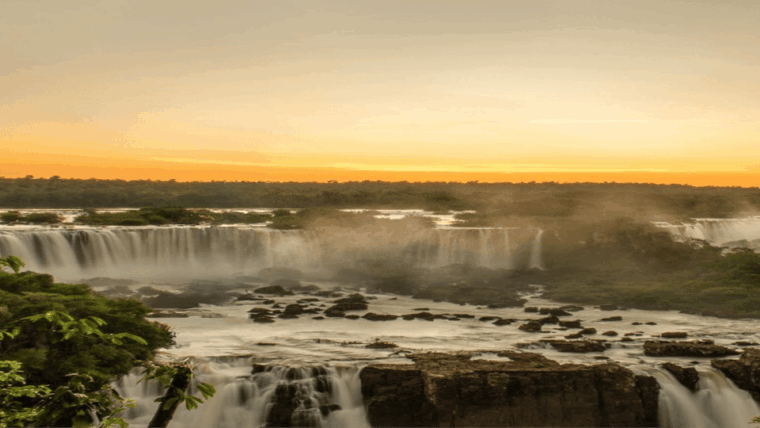 from-foz-do-iguacu-sunset-at-the-falls