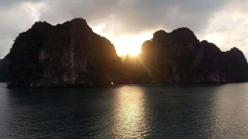 from-ha-noi-explore-ha-long-bay-day-trip-with-6-hour-cruise