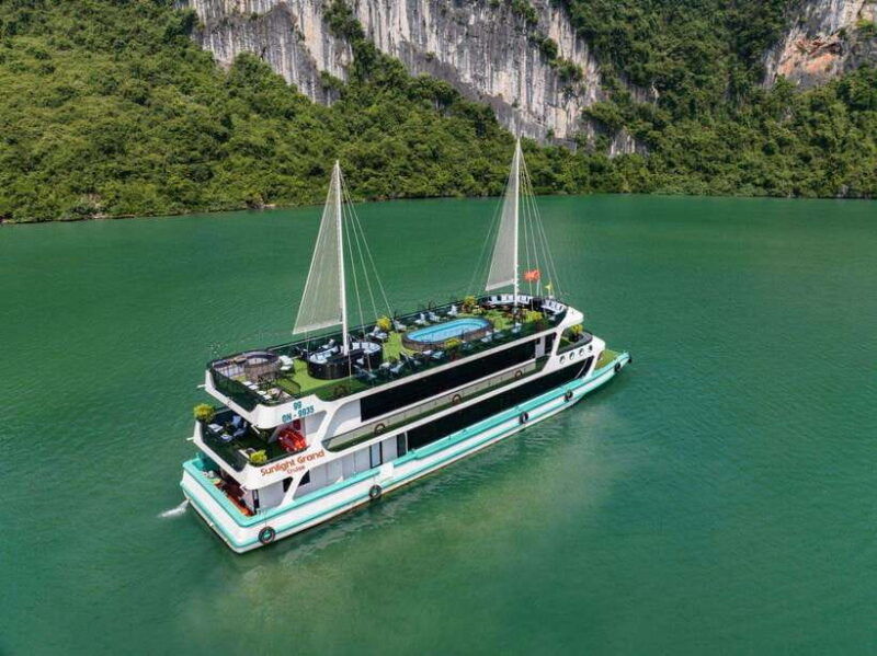 from-ha-noi-private-tour-ha-long-bay-1-day-cruise-5-stars