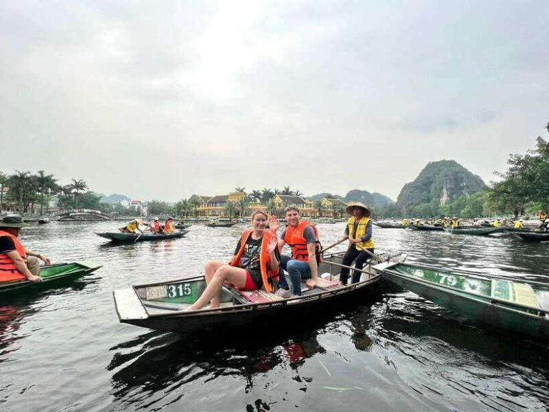 from-hanoi-hoa-lu-and-tam-coc-private-full-day-trip