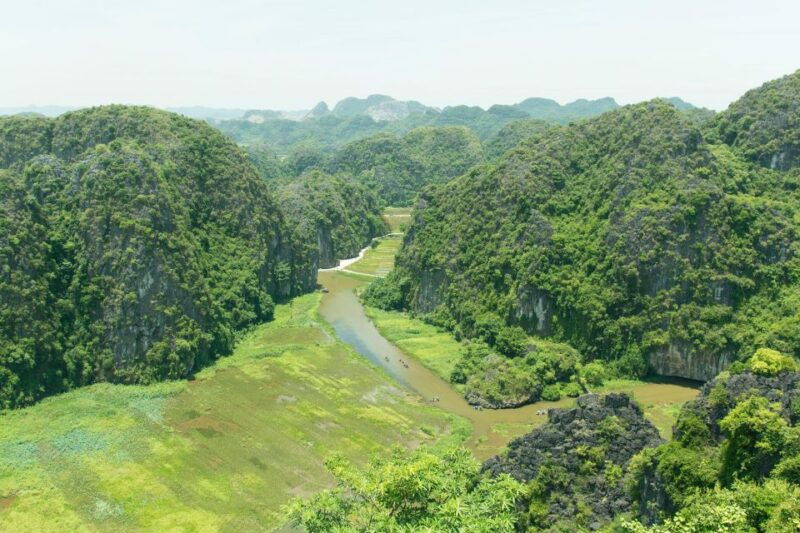 from-hanoi-hoa-lu-hang-mua-hike-tam-coc-boat-and-lunch
