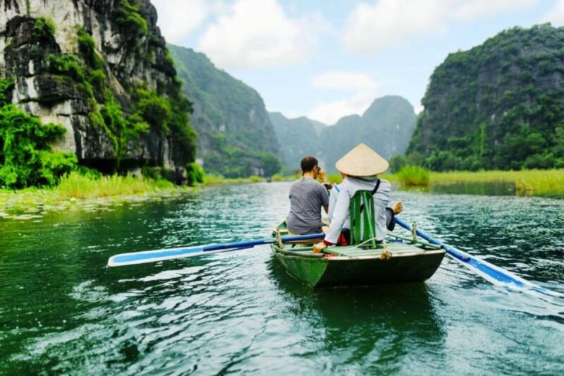 from-hanoi-mua-cave-tam-coc-full-day-tour