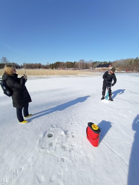 from-helsinki-bodom-lake-ice-fishing-with-food-drinks