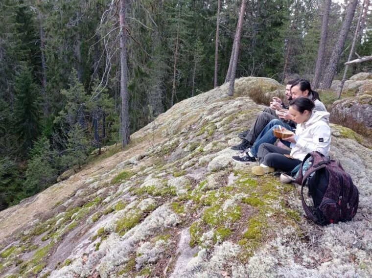 from-helsinki-nuuksio-national-park-hiking-tour-with-food