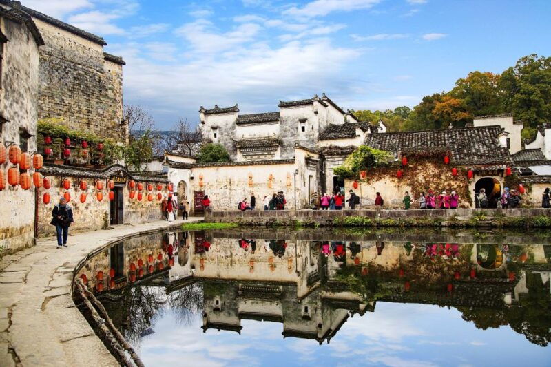 from-huangshan-city-half-day-tour-to-hongcun-village