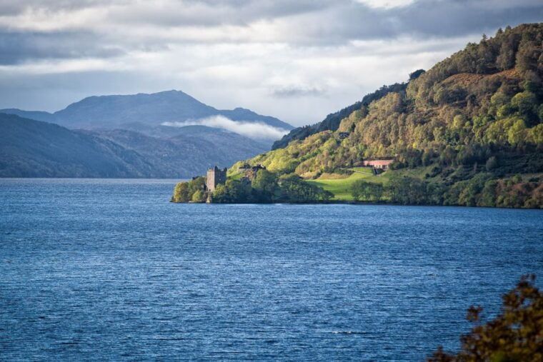 from-inverness-loch-ness-cruise-and-urquhart-castle